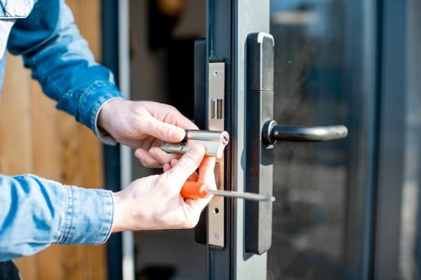 Commercial Lock Service in Anoka